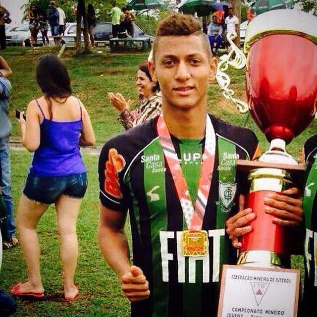 埃弗顿省下1000万镑转会费,埃弗顿求购价格