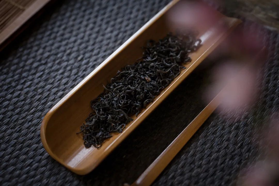 宜兴紫砂壶最好的茶叶,为什么红茶养紫砂壶最好