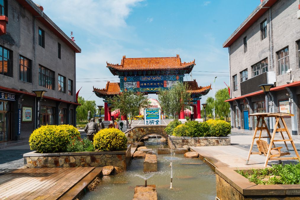 她是滔滔千里黄河的宠儿,阴山之下、河套之上的掌上明珠