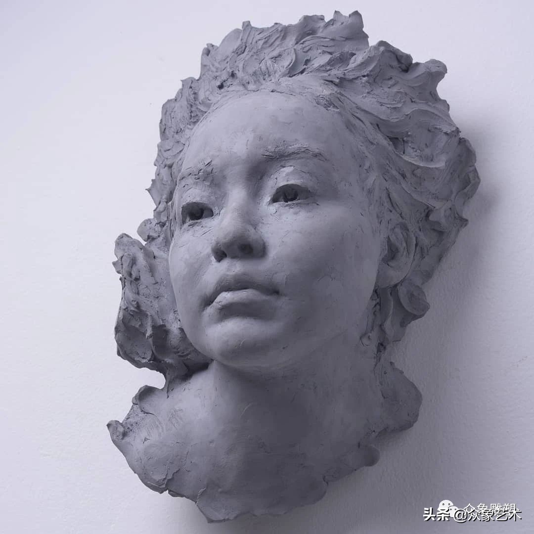 BayasgalanBatmagnai|捕捉“悲伤和失落”