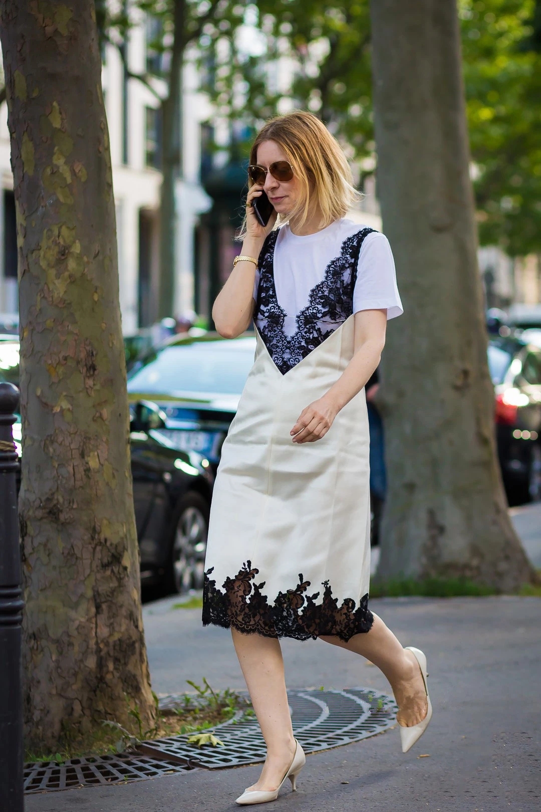 女人短袖搭休闲裙宽松时尚又减龄,吊带裙减龄显瘦洋气上档次