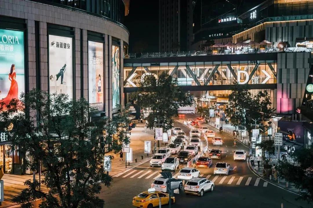 一场“千人大会”，揭示了渝中核心价值的底层逻辑