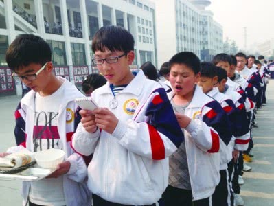 董卿解读文言文,董卿说你的付出一定要遇到对的人