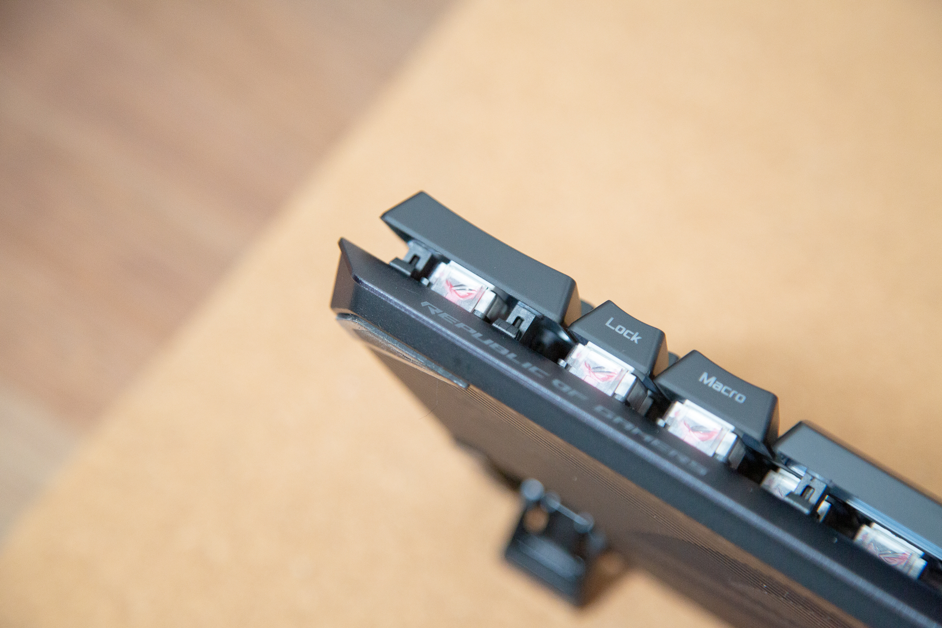 rog信仰败家之眼机箱,败家之眼rog8pro