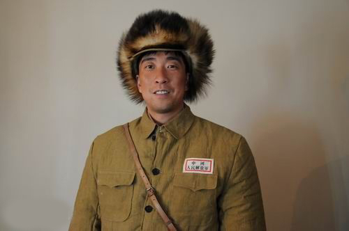 被毛*东泽**誉为“盖世英雄”，李狄三和进藏先遣连，绝望中坚守使命