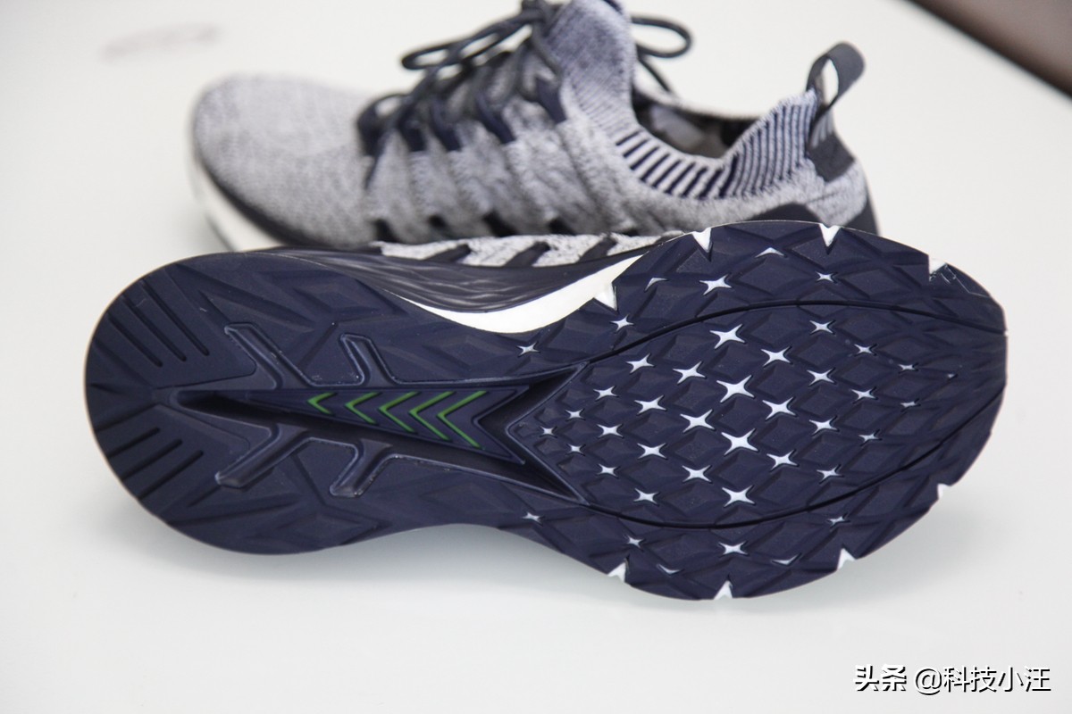 米家跑步鞋3代性能,米家3代运动鞋