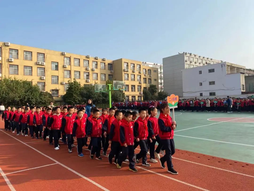 洛阳市实验小学运动会开幕式,洛阳洛龙区第三实验小学运动会