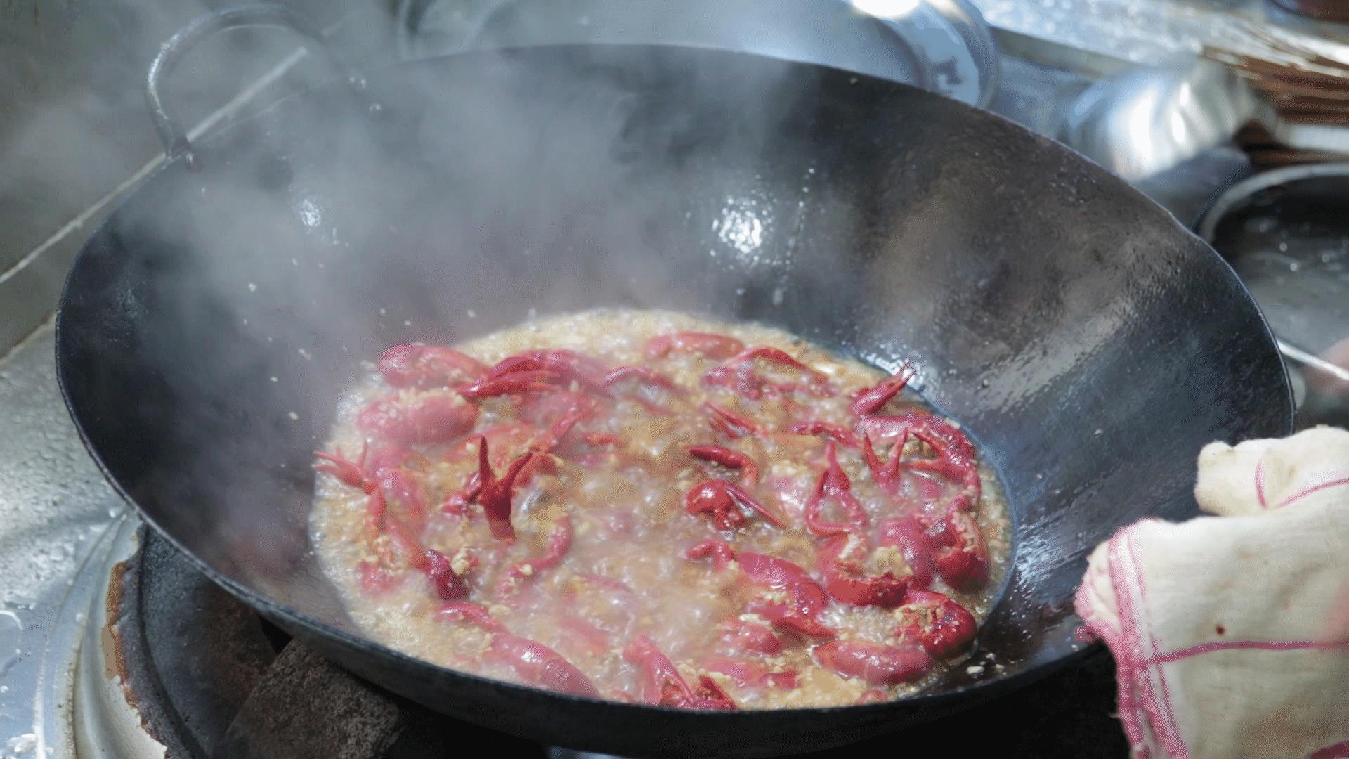 做蒜蓉小龙虾蒜香粉放多少,香辣小龙虾蒜蓉小龙虾两种做法