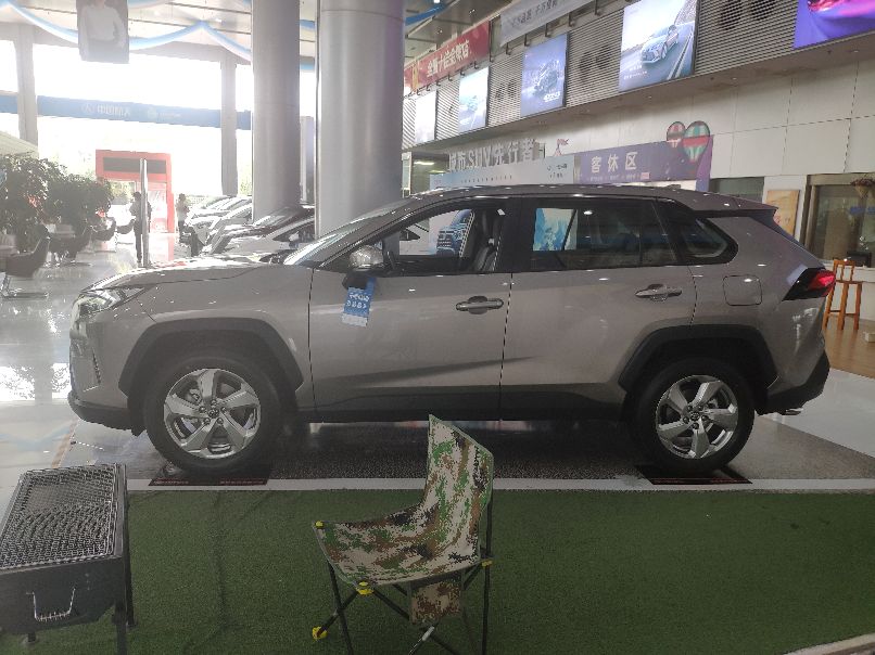 荣放铂青铜最佳效果图,铂青铜金属色荣放