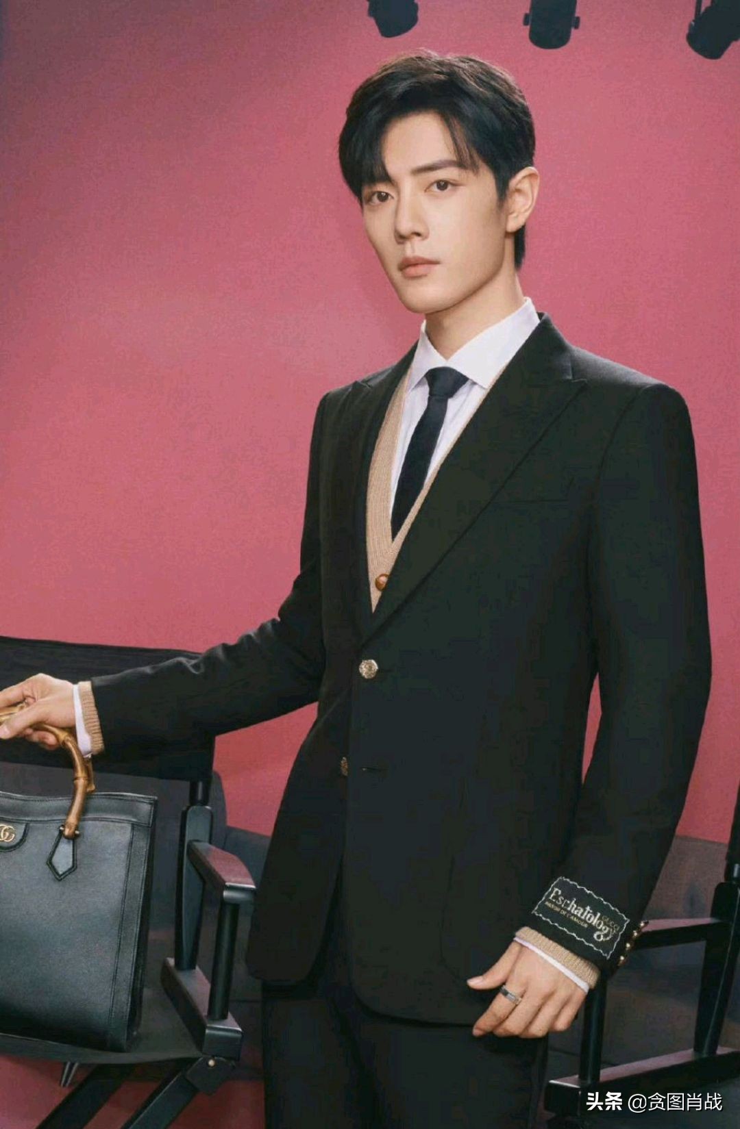 肖战打破传统对偶像的定义,肖战打破出名要趁早的规律