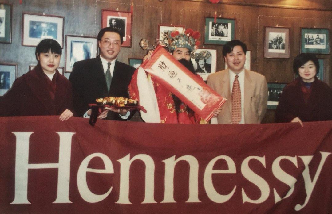 1996年天津夜店老照片，轩尼诗的快乐，你现在能想象得到吗