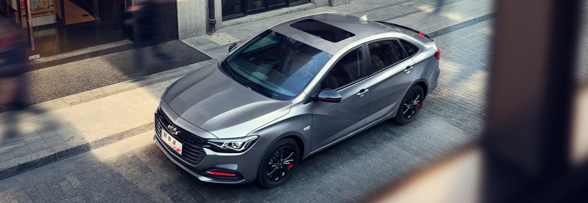 名爵mg5和科鲁泽rs怎么选,名爵5和科鲁泽1.3哪个省油