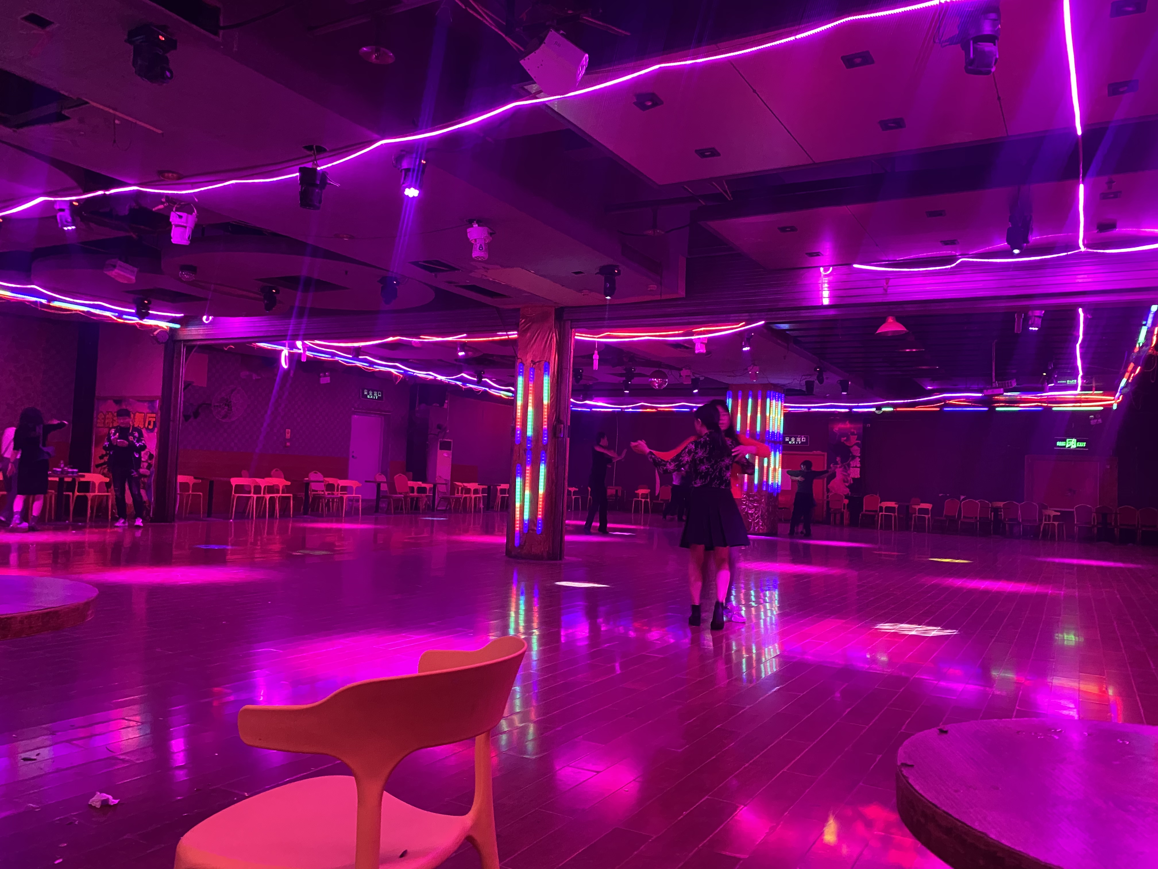 80后的歌舞厅回忆,老年活动中心歌舞厅