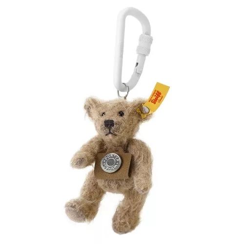 “Valentino红”降临东京，冠希哥说最近的生活“888”