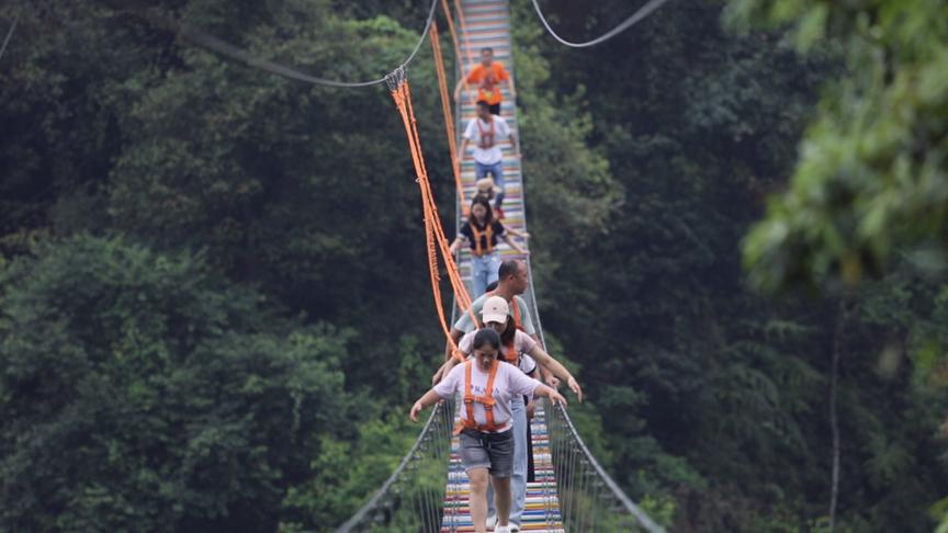 在融水苗寨,融水苗族非遗文化