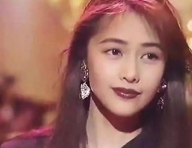 欧阳娜娜逃过网课吗,欧阳娜娜2019发生的事