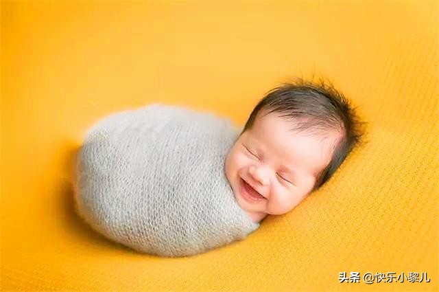 新生儿在月子里能把尿吗,新生儿在月子可以喝水吗