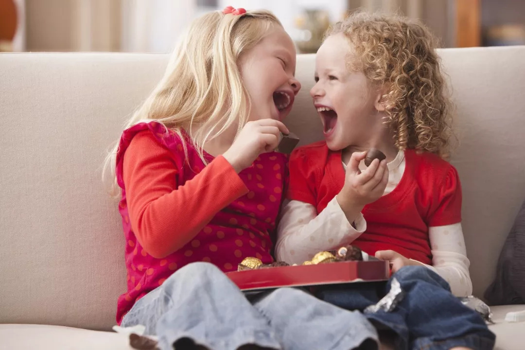 孩子无聊的时候可以让孩子玩什么,孩子太无聊怎么办玩什么玩具