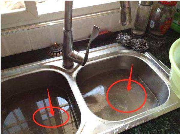 下水被油污堵住了用什么办法通开,下水道被油污堵了最简单的办法