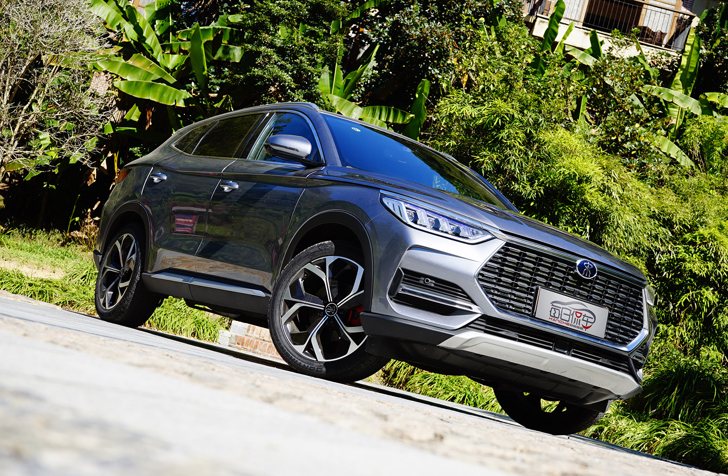 宋plus动力深度测评,比亚迪宋prodmi与宋plusdmi底盘