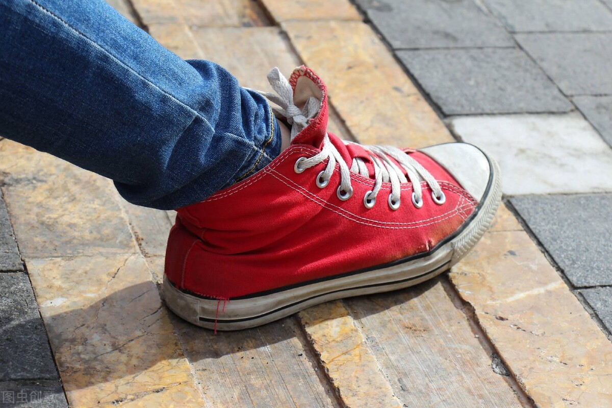 怎么挑选适合自己脚的鞋,骨科专家咋选鞋