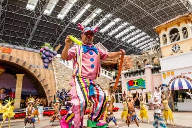 天津欢乐谷两大一小游玩攻略,天津欢乐谷免费入园