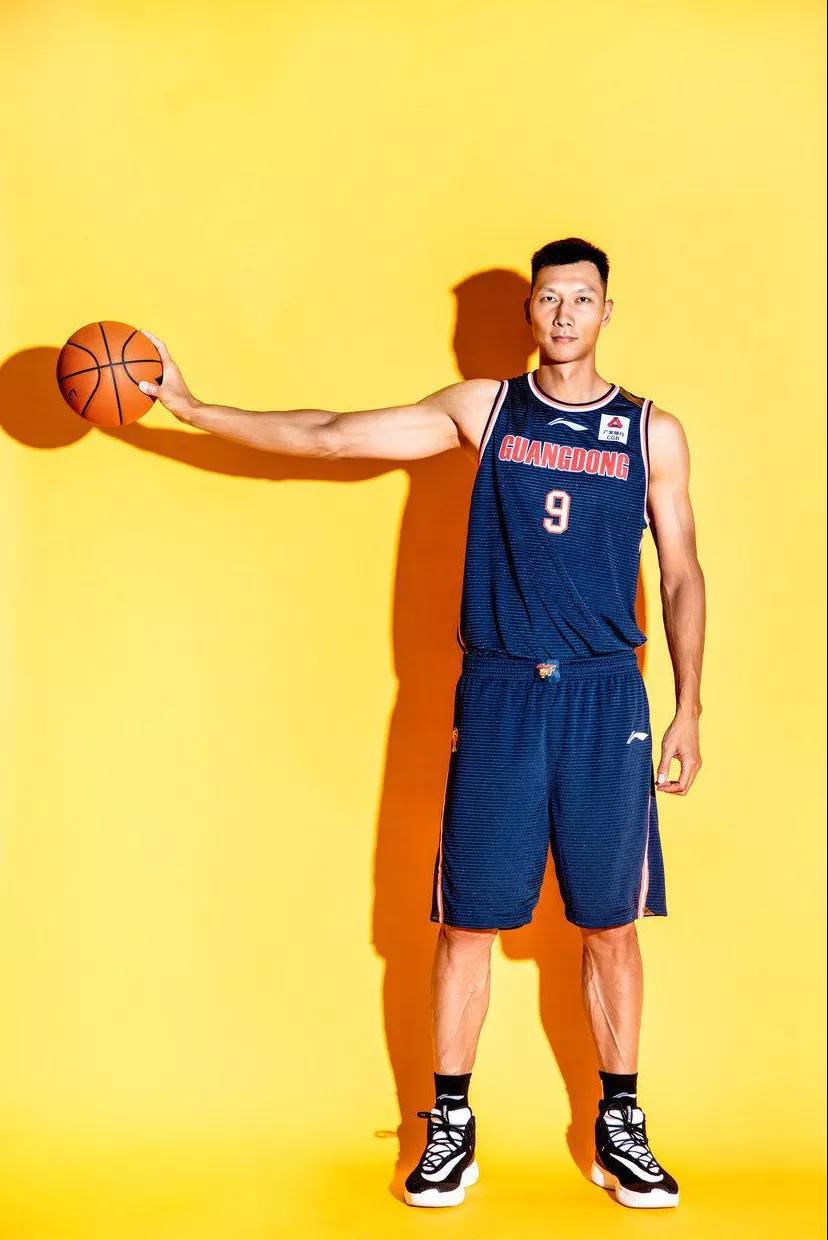 cba赛场再现争议一幕,cba赛场上用过的篮球值钱吗