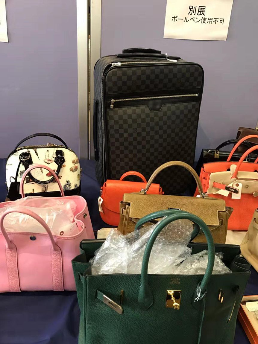 日本中古二手包包,日本中古包现场拍卖会