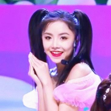 女团发型教程简单漂亮,女团发型甜酷风格戴大蝴蝶结