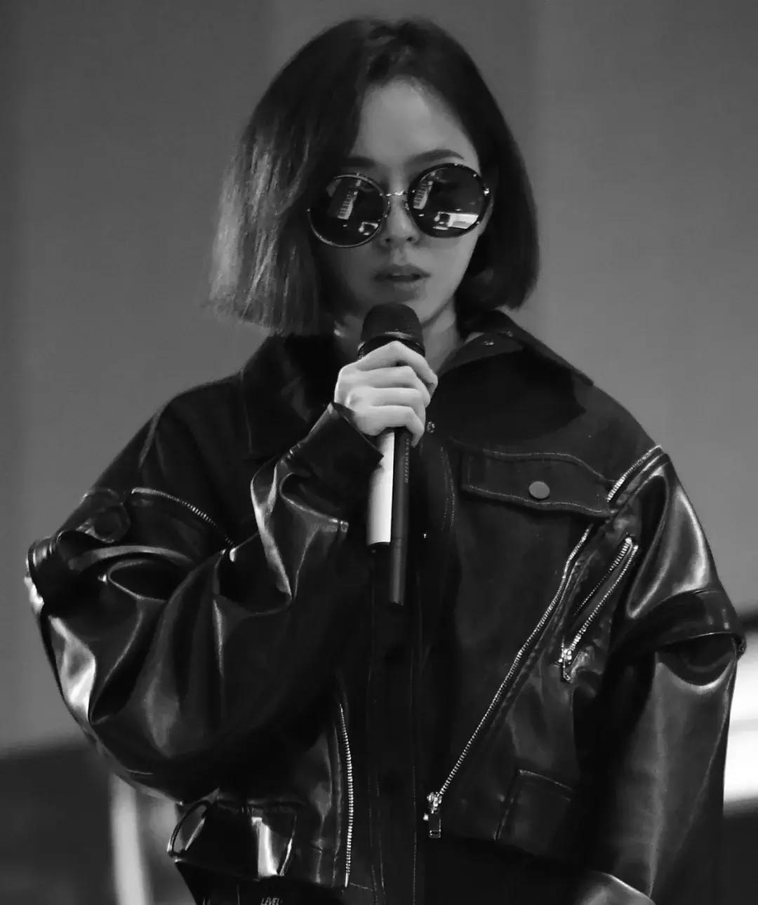 错爱15年终甩渣男，让王思聪都疯狂打call的她惊艳了全网！