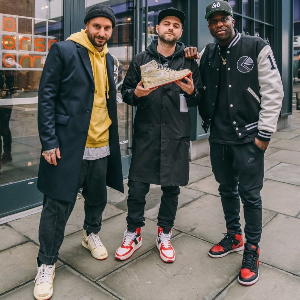 款式一模一样价格不一样的鞋,解构设计的爆款鞋