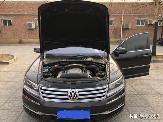 司机开着帕萨特带你回村,老板开大众辉腾