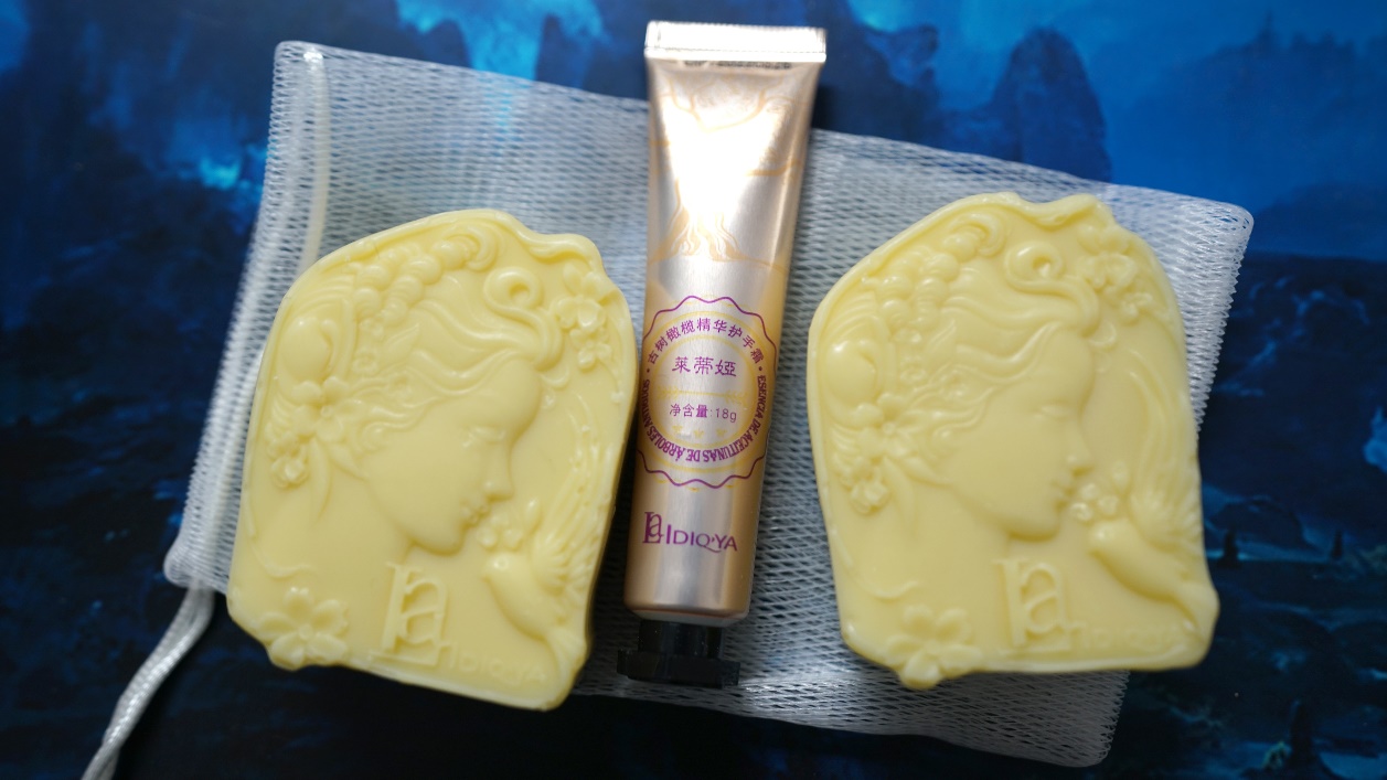 酵素花草洗面奶,酵素小分子肽洗面奶