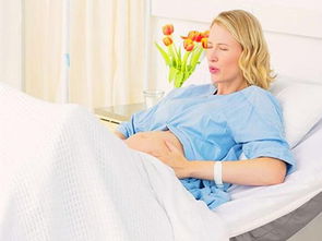 二胎生小孩发动前征兆,二胎孕妇在路上产子