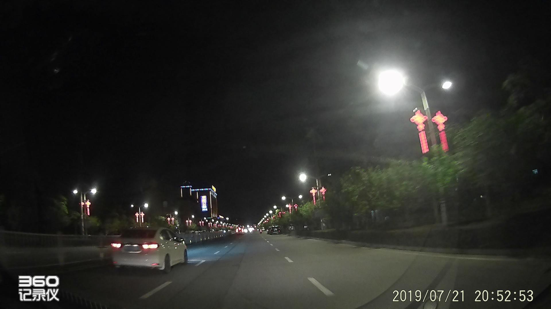 好帮手行车记录仪存储卡,东芝官方旗舰店行车记录仪存储卡