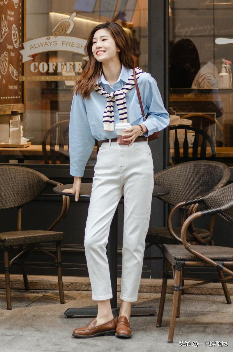 夏天穿鞋不要选这3个“颜色”，容易显脚黑，还不洋气