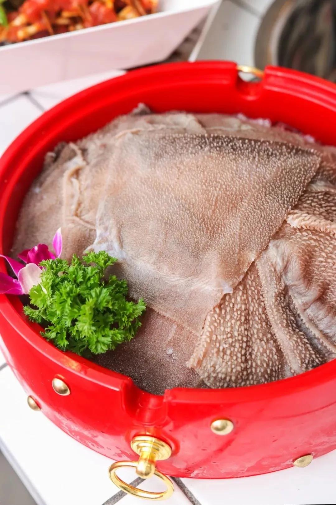 重庆串界一姐来昆明，5种口味掌中宝一次200串