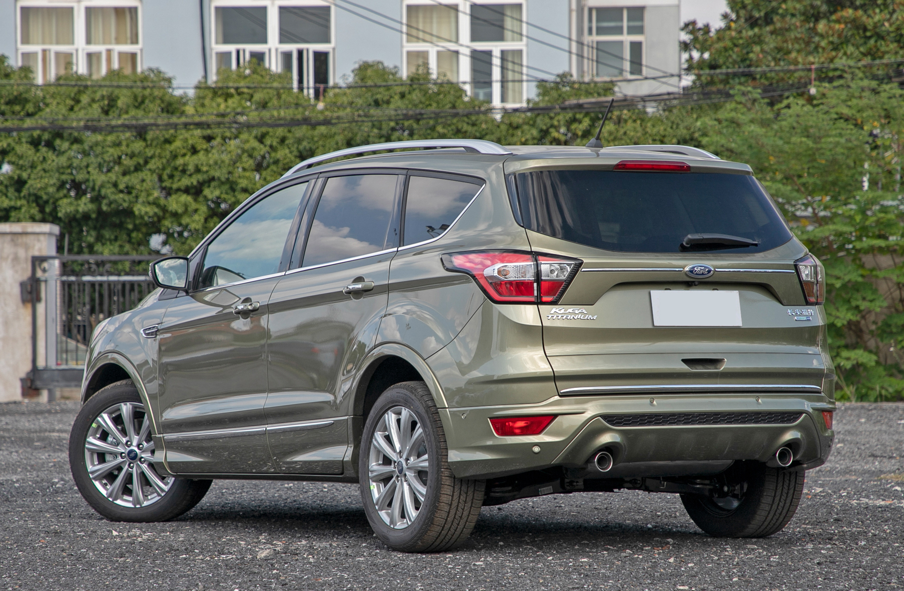 2015福特翼虎1.5t入门款,福特翼虎2019次顶配2.0t四驱