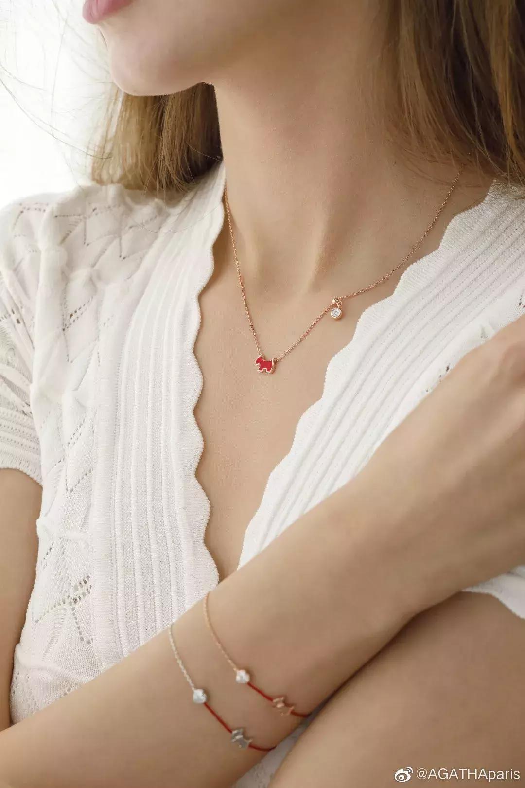 娜扎脖子,娜扎珍珠项链