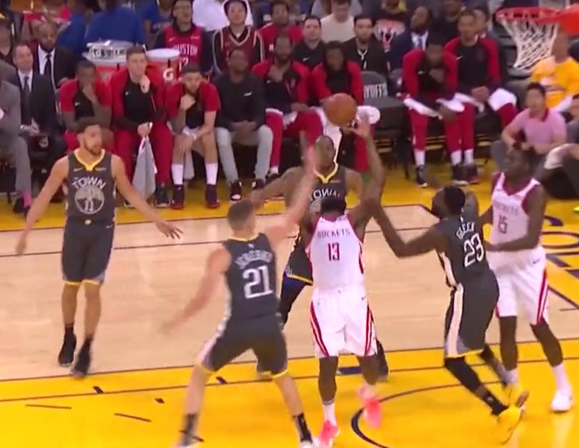 19年季后赛库里手指骨折后首秀,库里左手手指变形图片