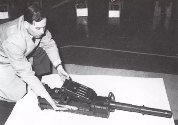 机炮和机枪的区别在哪里,飞机机枪和机炮的区别