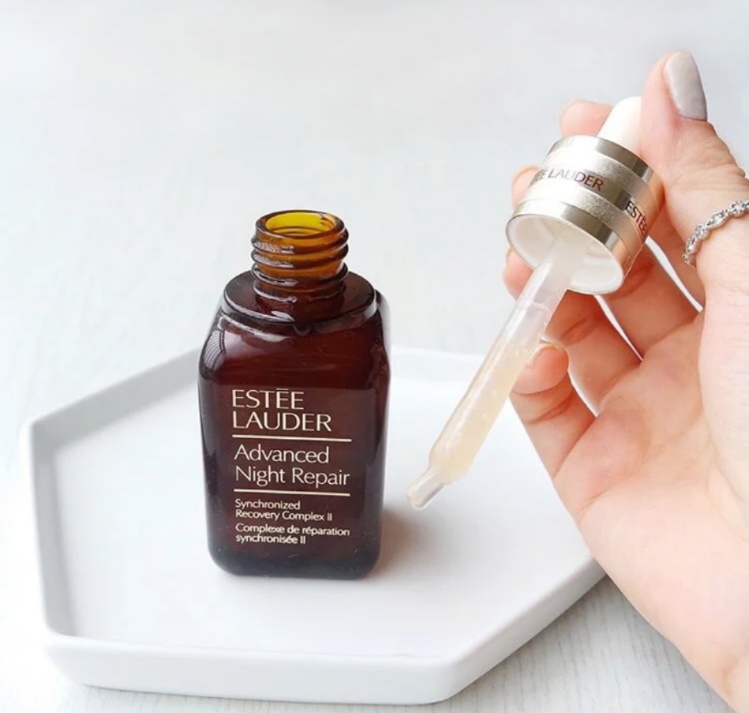 护肤界公认的5大抗老精华，信誉好，质量佳，小仙女走到哪带到哪