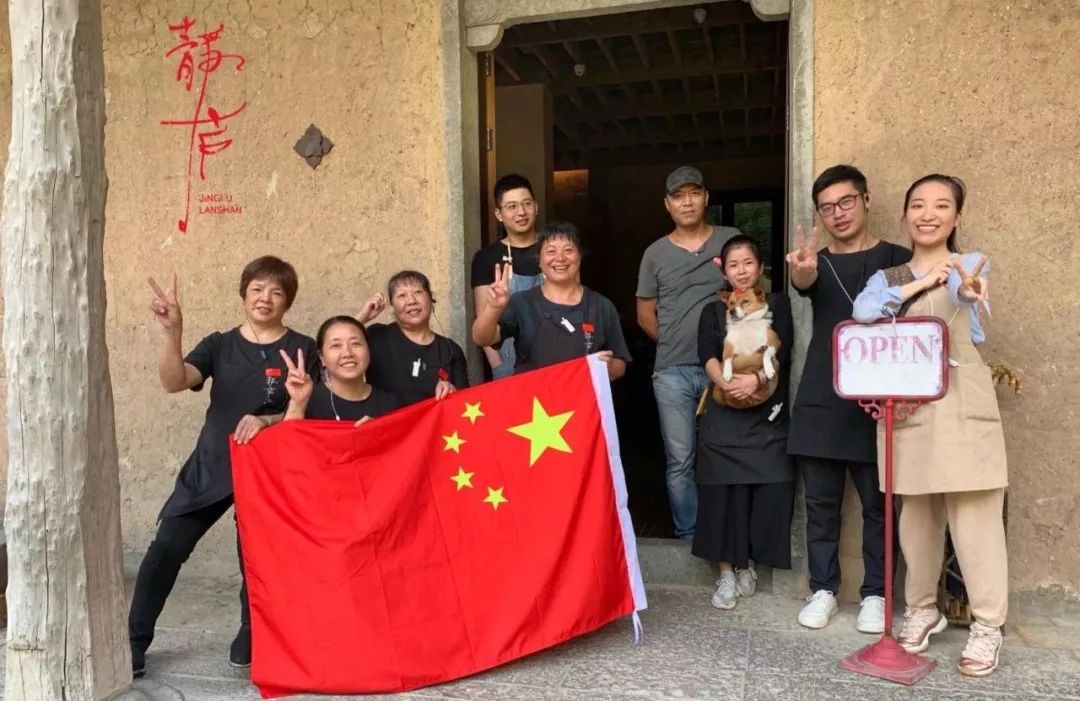 “桐”是一家人，面对疫情，我们“桐”舟共济！逆行者，我们等你凯旋