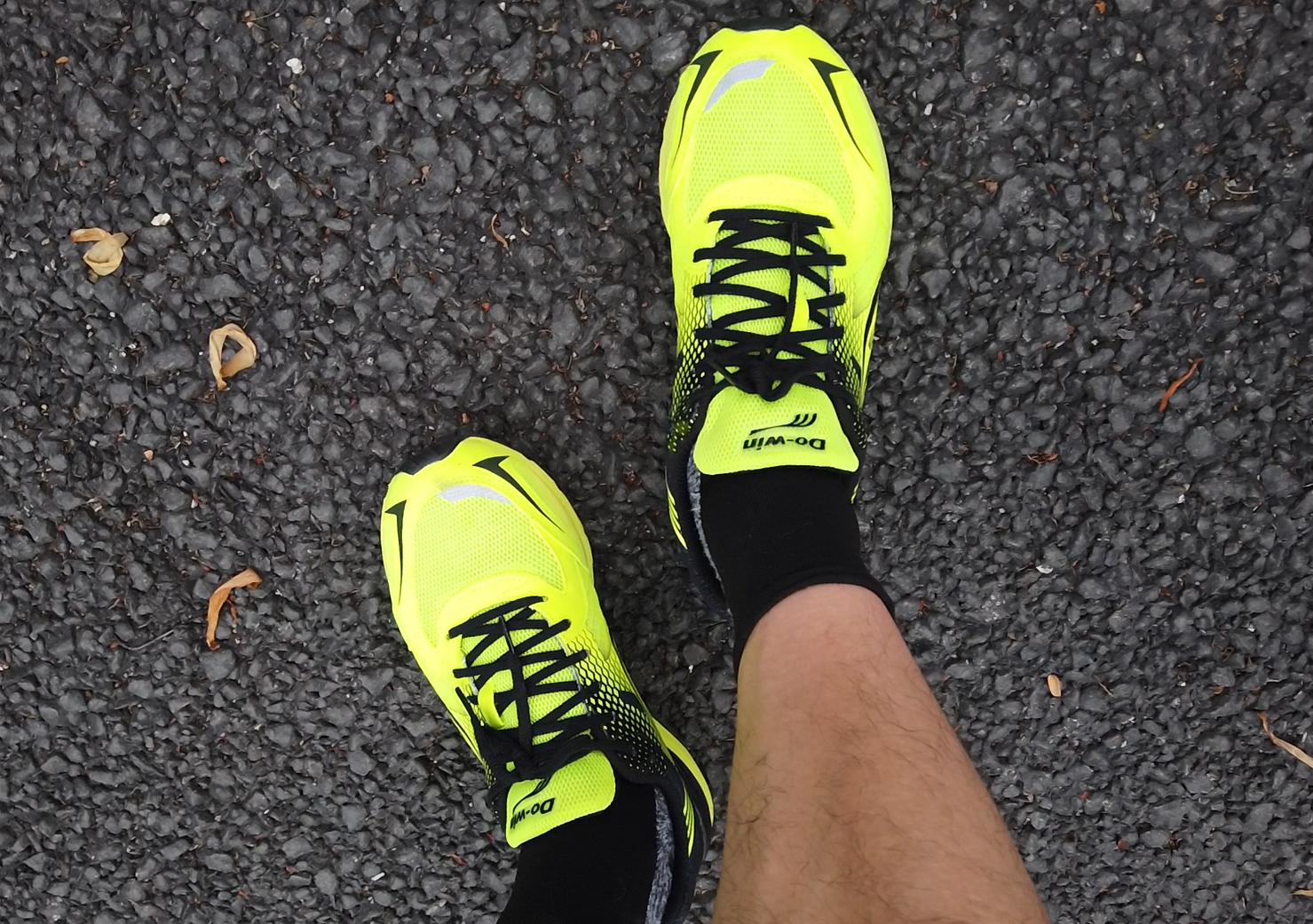 大神穿跑鞋,多威用上顶级科技的跑鞋