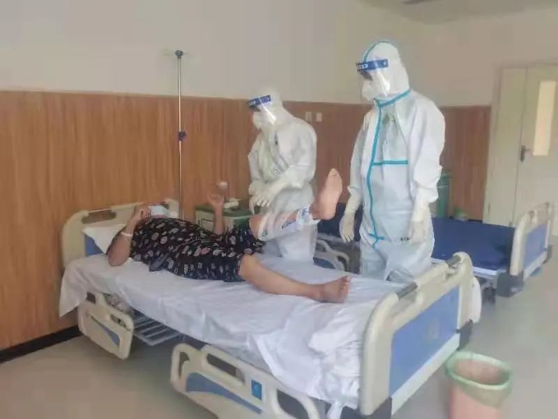 历史终将铭记这难忘的抗疫故事,在中国抗疫故事中汲取向上力量