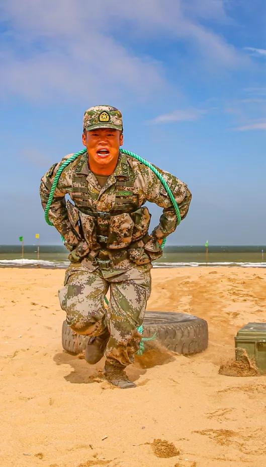 直击！第71集团军防空劲旅海上战斗誓言！