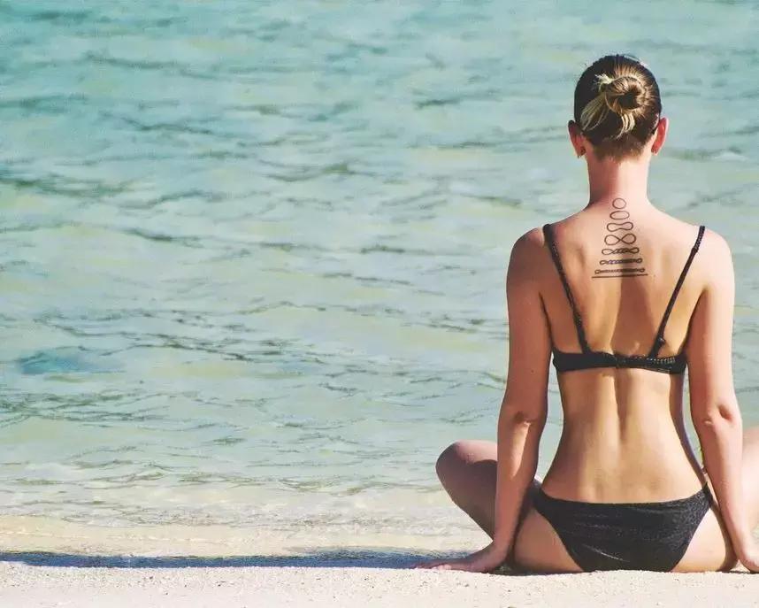 那个吃*肥药减**的女人，没了。