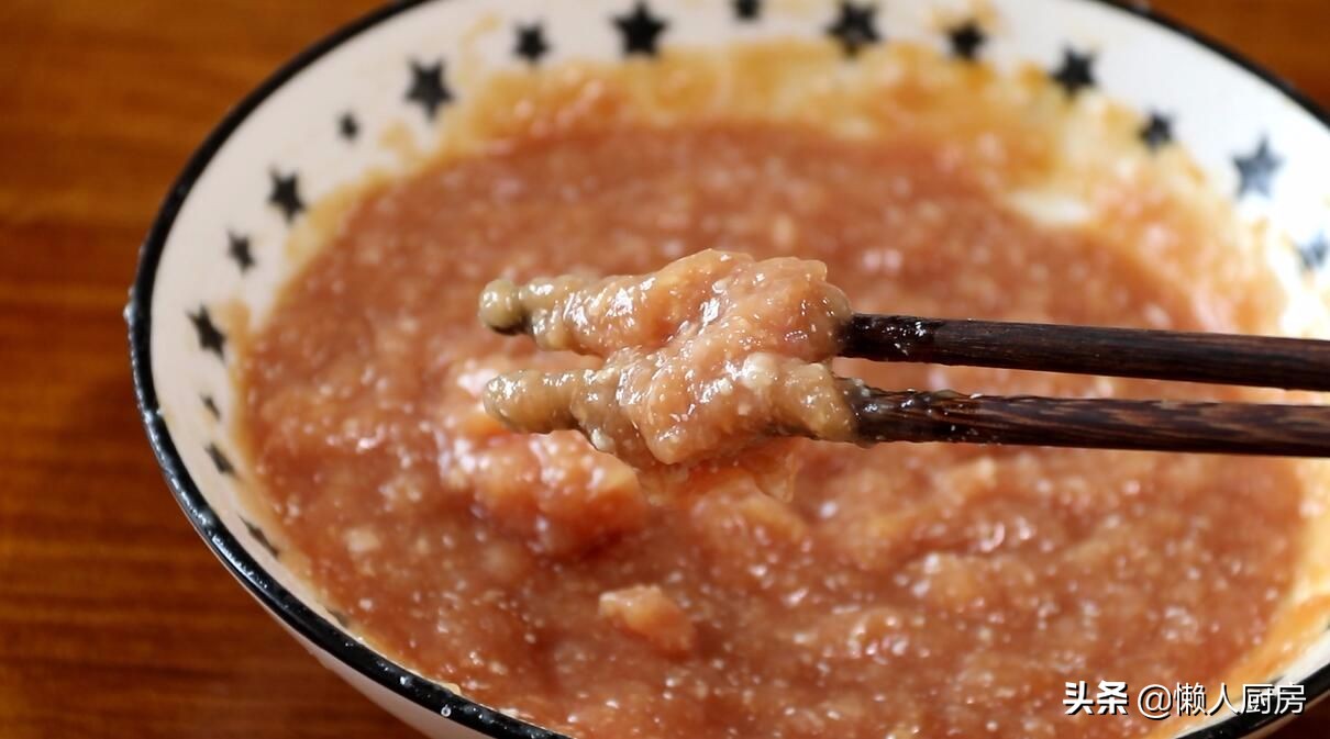 小馄饨的肉馅的正确做法,小馄饨肉馅怎么调比较好吃