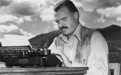 海明威老人与海名言名句经典语录,老人与海海明威内心独白的作用