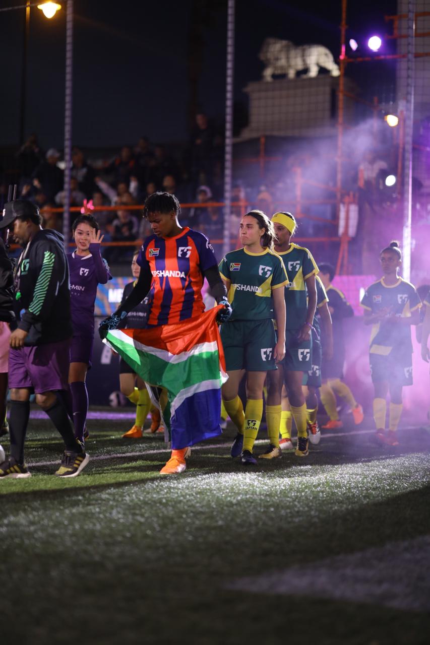 2019F5WC世界冠军赛中国女子队勇夺亚军